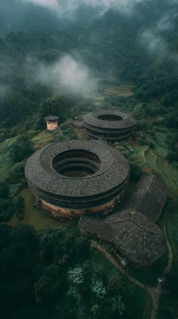 揭秘西江千戶苗寨：探訪中國苗族文化瑰寶的自然與歷史之旅