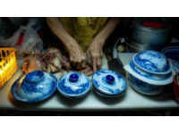 太惡心了！浙江余姚的一位家長在學校陪餐時