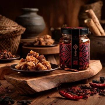 貴陽特色小吃：如何制作脆哨及口感特點揭秘