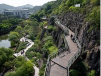 蕪湖火車站觀景窗外的山景來自這里