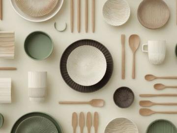 收集別致餐具的樂趣與回憶：從烹飪熱忱到生活簡樸的轉變