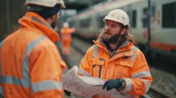 鐵路信號(hào)工必備四大技能：專業(yè)知識(shí)、實(shí)操技巧、安全素養(yǎng)及職業(yè)操守