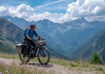 騎行記穿越山城與洋芋國，品味風(fēng)景與美食的2400公里之旅