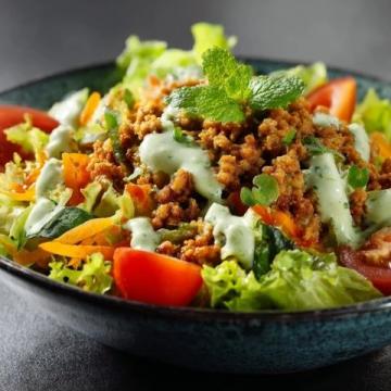 夏季爽口佳肴：蒜蓉蠔油生菜，輕松烹飪，美味升級(jí)！