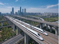 高鐵通票，免費停車難得的曹洼服務區(qū)