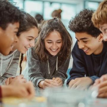 高三復習應構建跨學科知識網絡，提升綜合思維能力